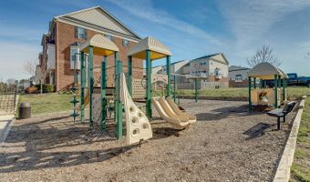 42230 PIEBALD Sq, Aldie, VA 20105