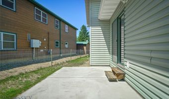 38 A N Woodard Ave, Absarokee, MT 59001