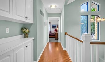 626 Highview Circle Dr, Ballwin, MO 63021