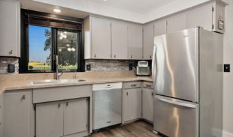 1817 S Shore Dr, Albert Lea, MN 56007