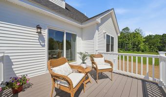 8 Robin Way 7, Chester, NH 03036