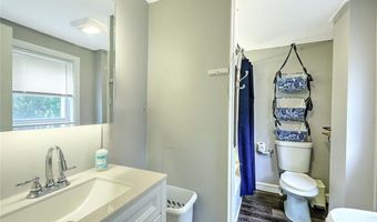 571 Spring St, Newport, RI 02840