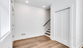 921 EDGLEY St, Philadelphia, PA 19122