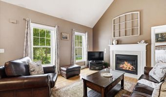 32 Peacock Brook Ln, Amherst, NH 03031