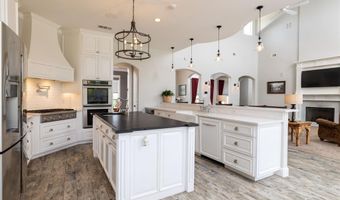 100 Redtail Hawk Dr, Aledo, TX 76008