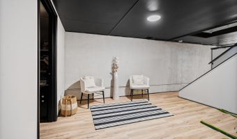 2255 WINWOOD Dr, Appleton, WI 54915