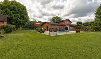9333 Oak Hill Dr, Ashland, KY 41102