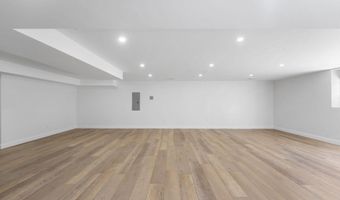 64 Highland Ave B, Attleboro, MA 02703