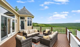 64 Sterling Pl, Bow, NH 03304