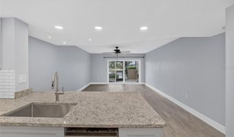 1028 APOLLO BEACH Blvd 11, Apollo Beach, FL 33572