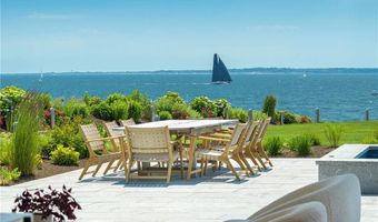 511 Ocean Ave, Newport, RI 02840