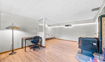 164 E Hill Rd, Brookfield, VT 05036