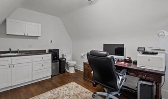 1952 CANTERBURY Rd, Abington, PA 19001
