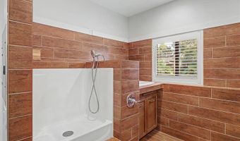651 MAGNOLIA Dr, Altamonte Springs, FL 32701