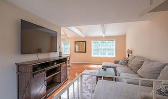3 Chandler Dr, Atkinson, NH 03811