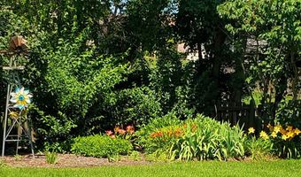 3610 Lakeview Dr, Algonquin, IL 60102