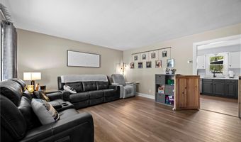 4241 Wedgewood Dr, Austintown, OH 44511