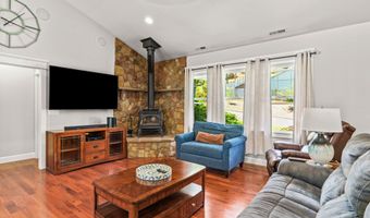 87957 10TH St, Veneta, OR 97487