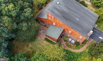 3908 SHORT HILL Dr, Allentown, PA 18104