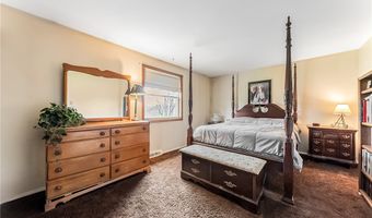 16775 Snyder Rd, Chagrin Falls, OH 44023