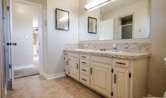 202 Cottonwood Ln, Blackfoot, ID 83211