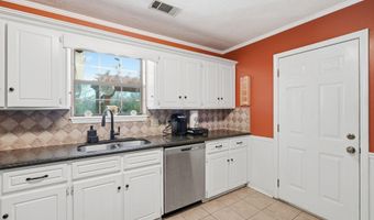 612 Dogwood Meadows Ln, Austin, AR 72007