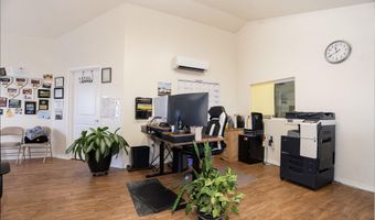 1760 N 1ST St, Bloomfield, NM 87413