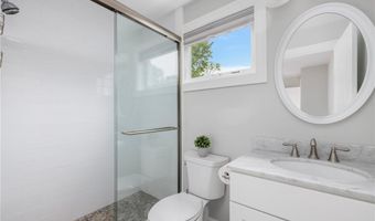 36 Wanda St, Narragansett, RI 02882
