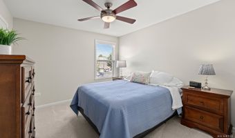 1600 Creeks Crossing Dr, Algonquin, IL 60102