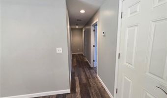 302 Chopmist Hill Rd, Glocester, RI 02814