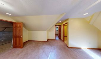 136 Lock Ln, Alum Creek, WV 25003