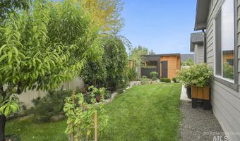 2125 Moon Shadow Dr, Caldwell, ID 83607