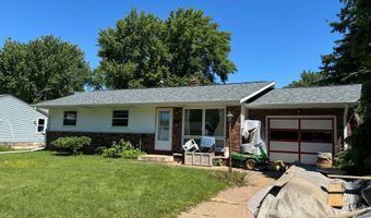 2444 Hayden Ave, Altoona, WI 54720