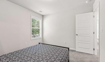 377 Station Overlook Dr, Auburn, GA 30011