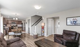 1924 17th St SE, Altoona, IA 50009