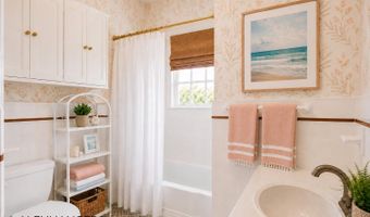 647 Barry Rd, Avalon, NJ 08202