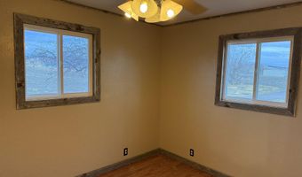 2932 S Arthur, American Falls, ID 83211