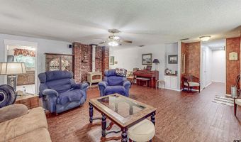 10203 Crestview Dr, Tyler, TX 75707