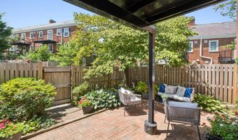2824 S ABINGDON St A2, Arlington, VA 22206