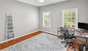 100 Windsor Dr, Alton, IL 62002