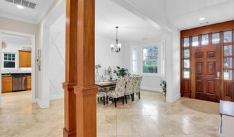 4 Hidden Lake Ct, Bluffton, SC 29910