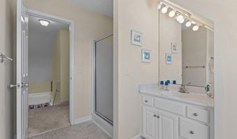 215 E Ft Macon Rd, Atlantic Beach, NC 28512