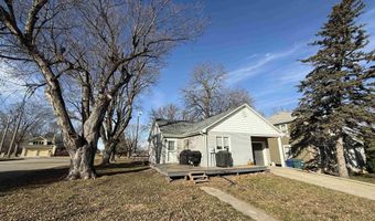 802 7th Ave, Alton, IA 51003