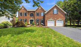19704 STANFORD HALL Pl, Ashburn, VA 20147