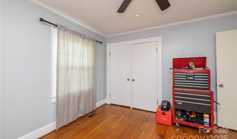 80 Pine St, Badin, NC 28009