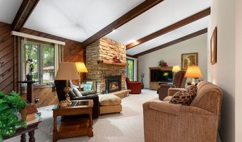 W5825 CTY RD O, Appleton, WI 54913