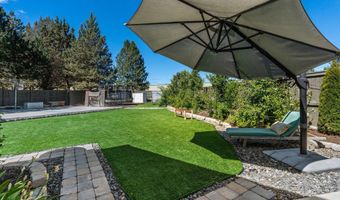 20713 SE Iron Horse Ln, Bend, OR 97702