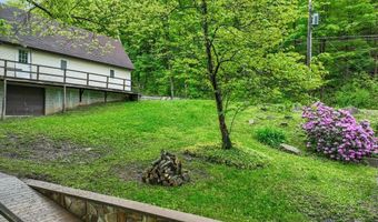 750 Lake Side, Addison, PA 15411