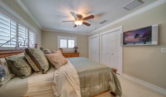 1666 ROBIN HOOD Ln, Clearwater, FL 33764