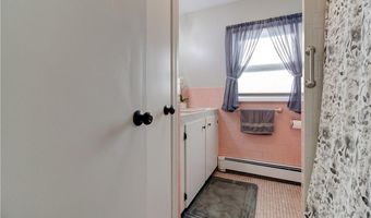 75 Sylvia Ave, North Providence, RI 02911
